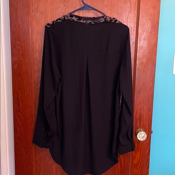 Lane Bryant animal print blouse *NEW PRICE* - Picture 5 of 7